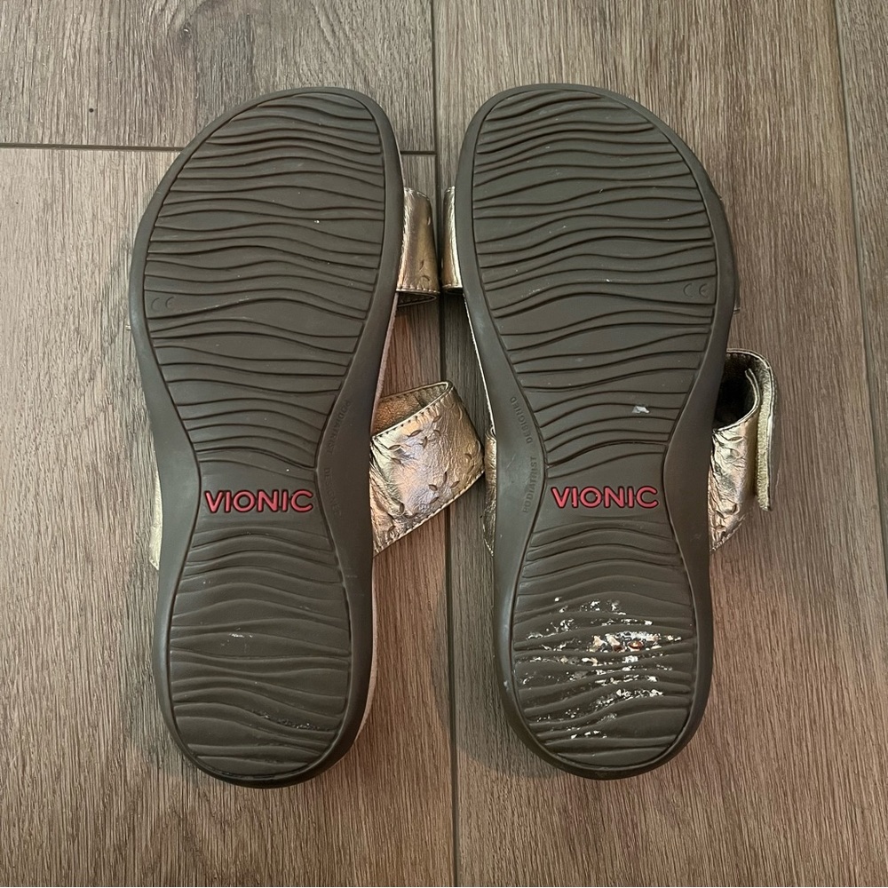 Vionic • Randi Slide Sandal Gold - Picture 2 of 6